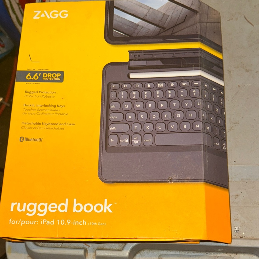 Rugged Book Bluetooth Keyboard Case for iPad 10.9-inch - Black
